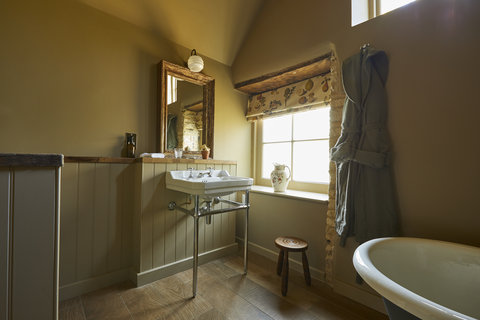 The Potting Shed Bathroom