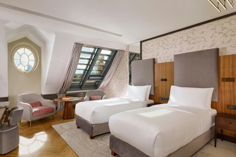 Capriccio Twin/Twin Guest Room