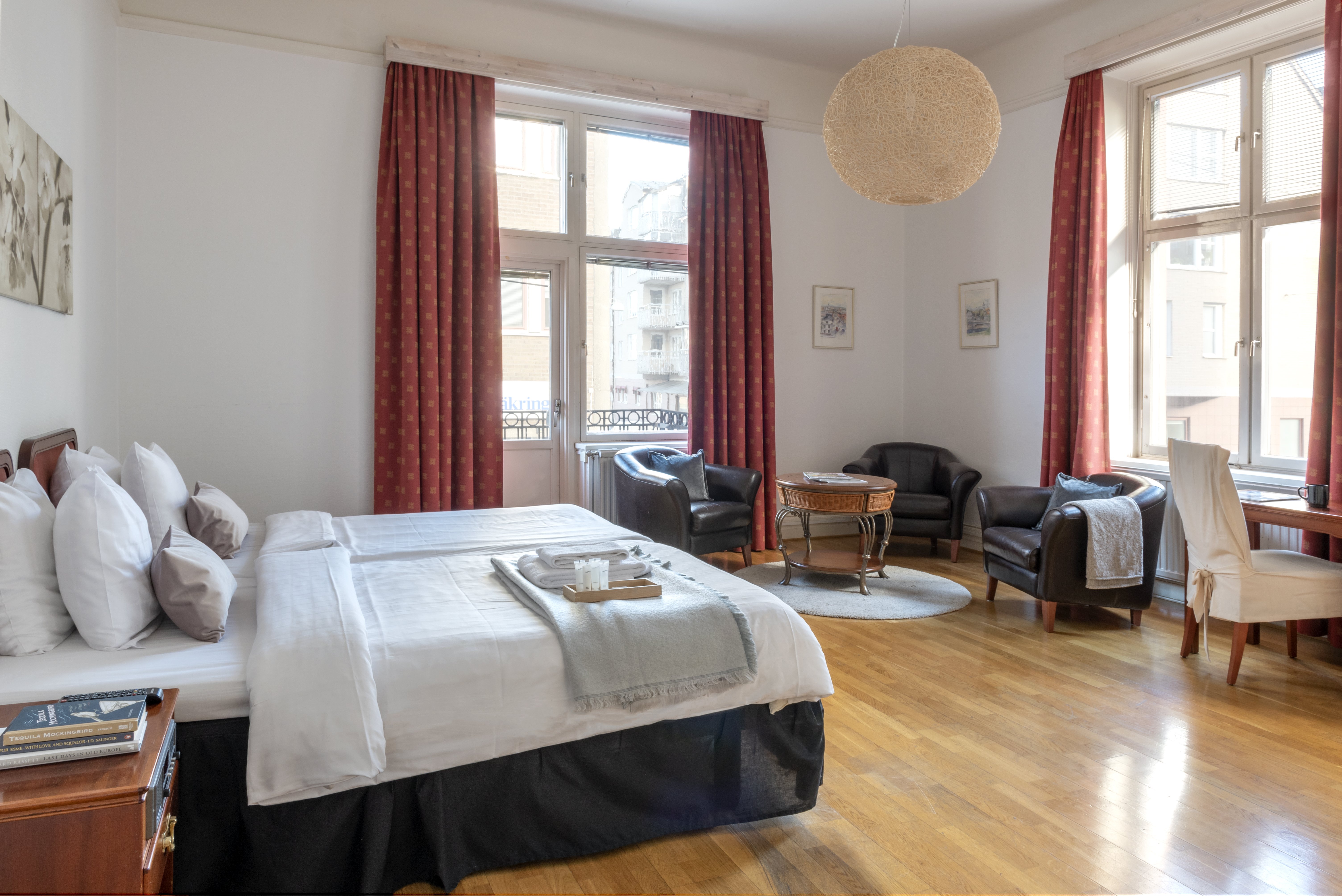 First Hotel Stadt Harnosand-guestroom-Junior Suites.jpg