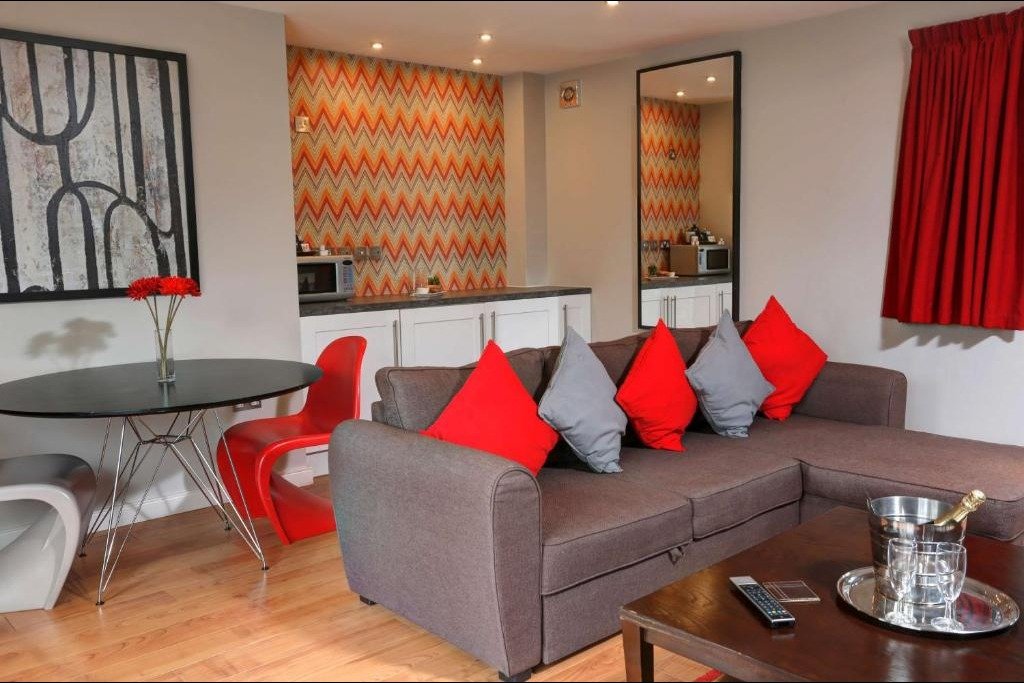 The Oaklands Hotel-guestroom-Suite Living Area.jpg