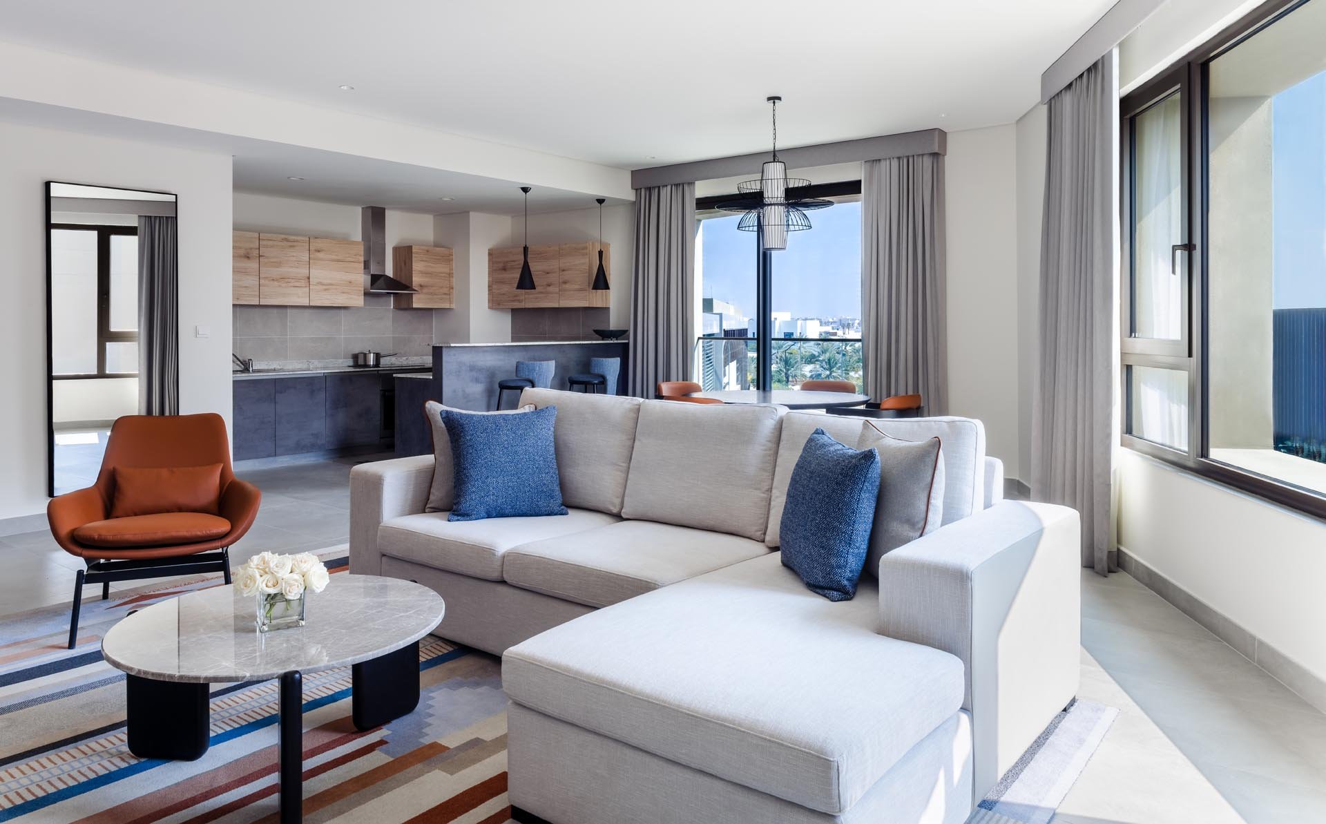 FRASER SUITES AL LIWAN-guestroom-Fraser Suites Al Liwan Bedroom Executive.jpg