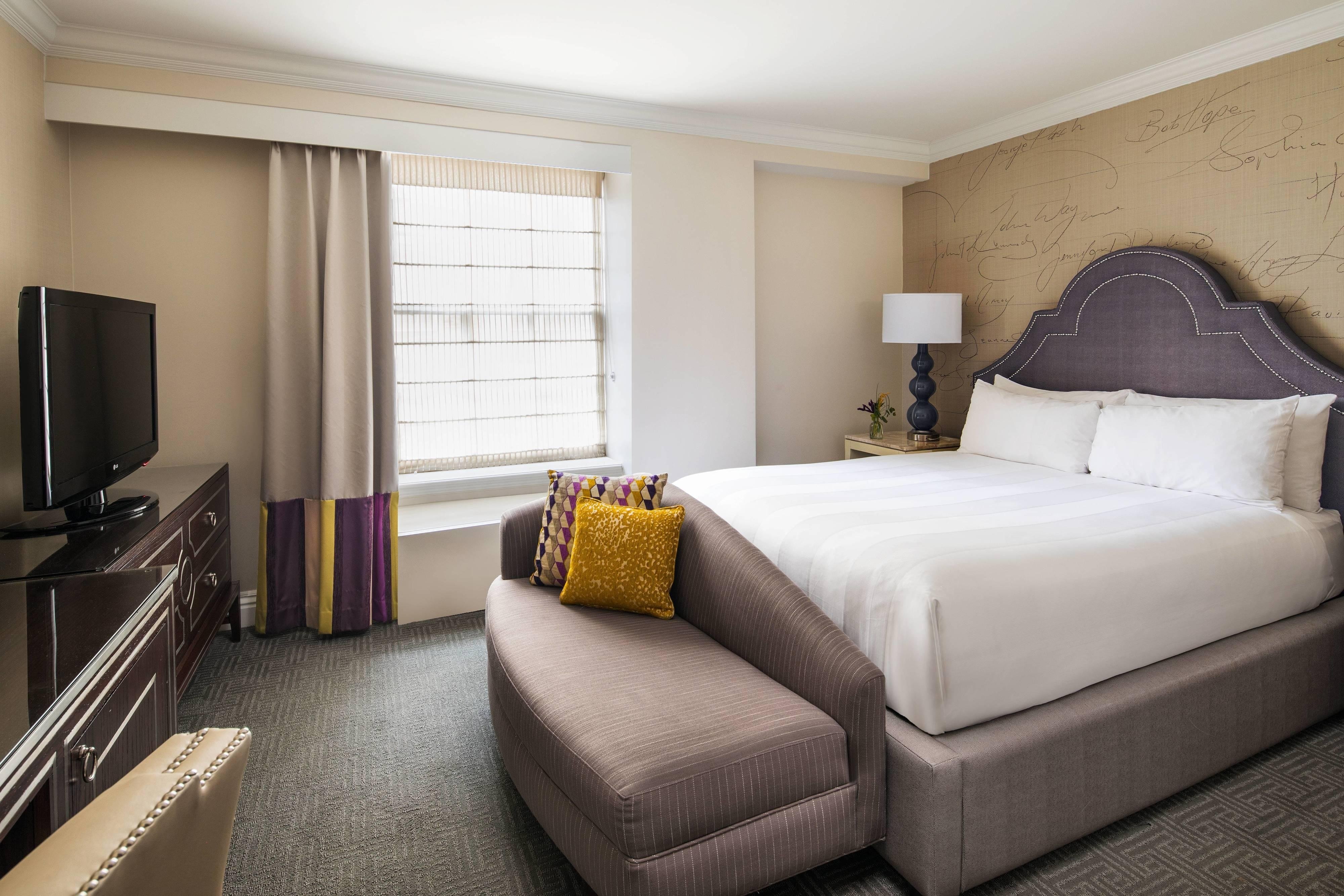The Mayflower Hotel Autograph Collection-guestroom-Boutique Queen Guest Room.jpg