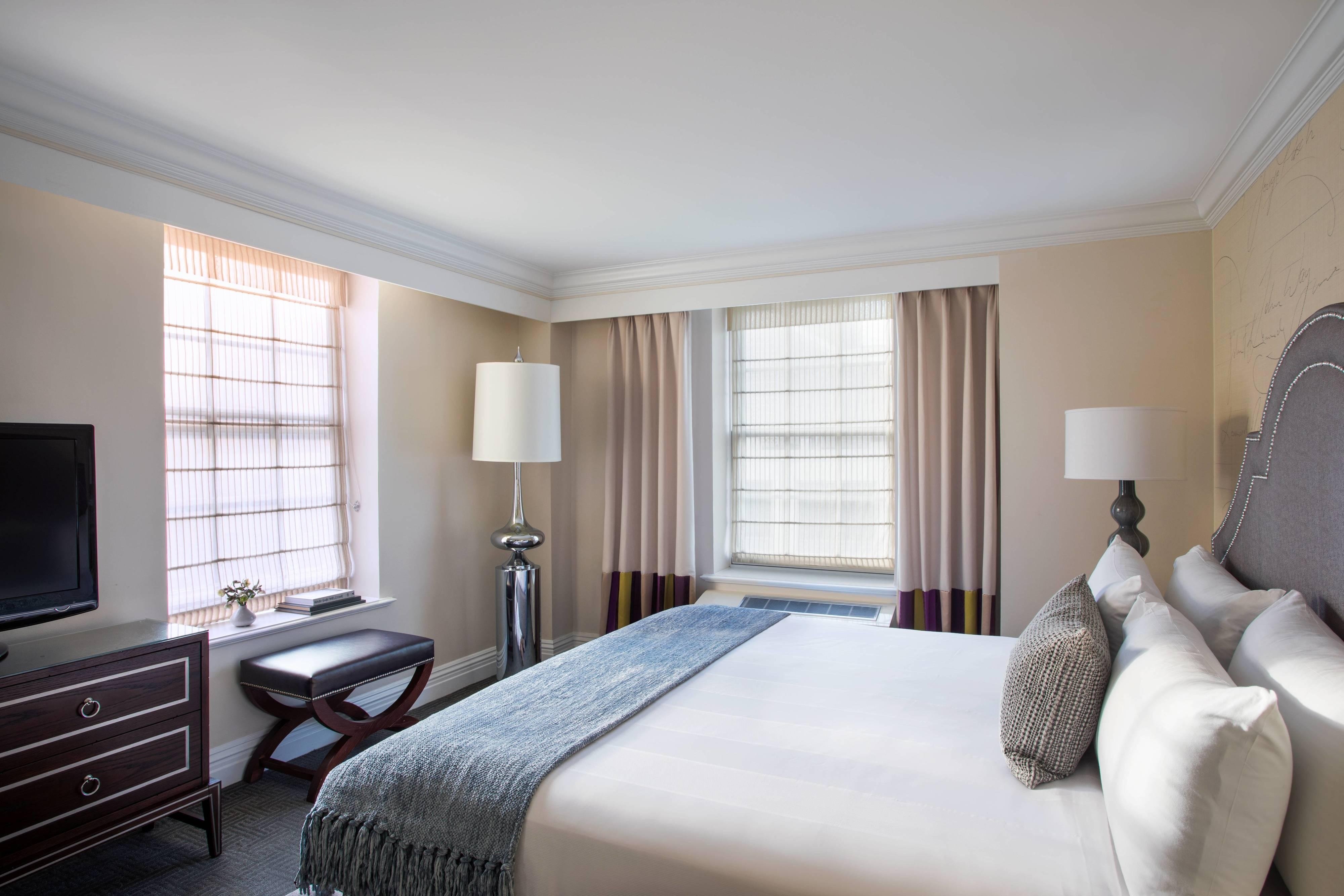 The Mayflower Hotel Autograph Collection-guestroom-One-Bedroom Suite - Bedroom.jpg