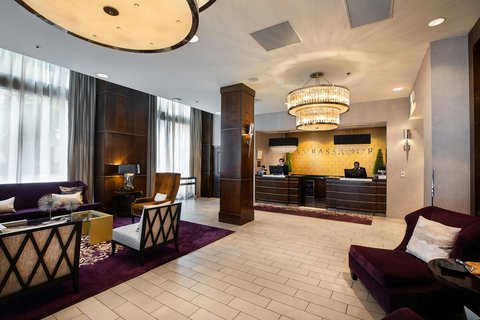 Lobby Front Entrance Desk