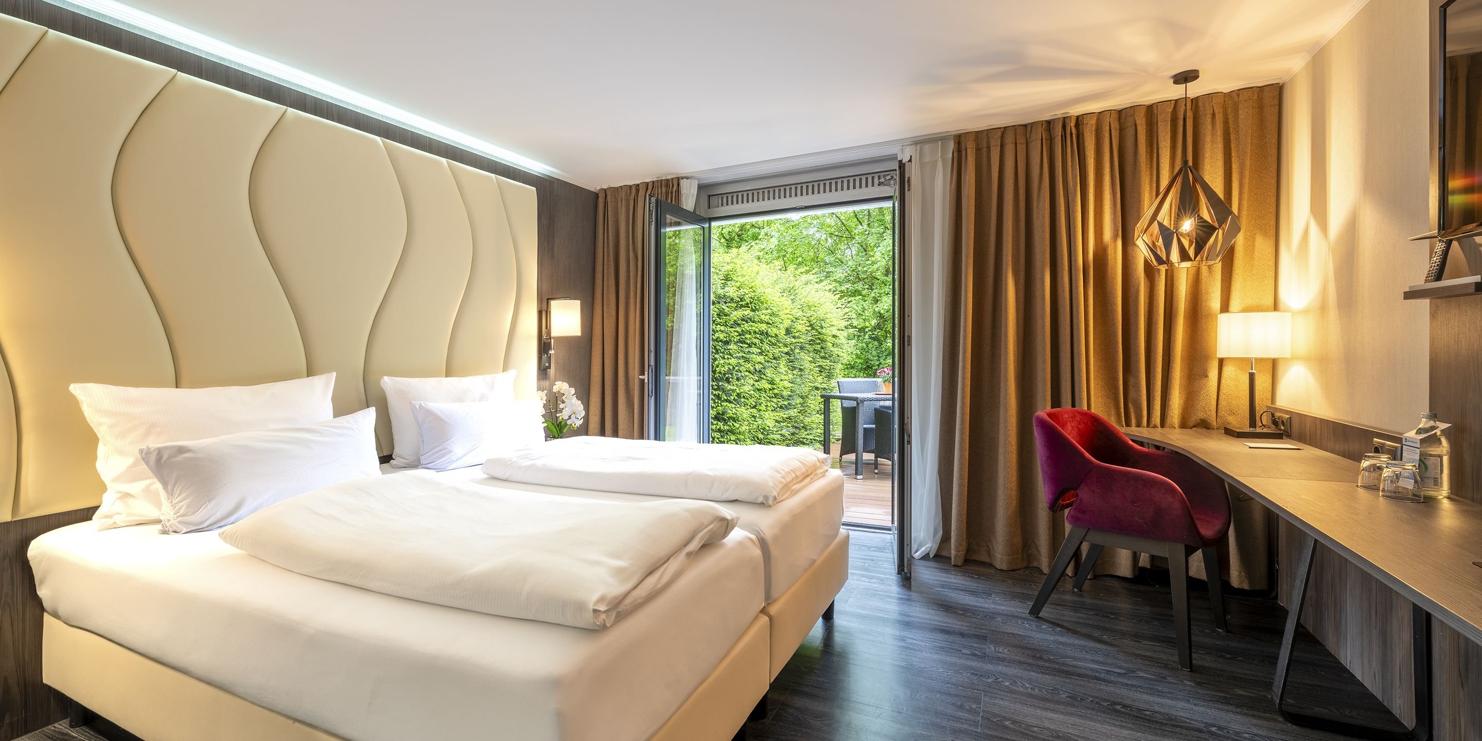 PLAZA RESIDENCE STUTTGART DITZINGEN-guestroom-Comfort Single with balcony.jpg