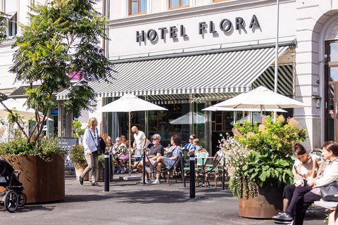 Hotel Flora Entre