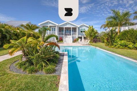 Waterlane Waterfront 4BR Home
