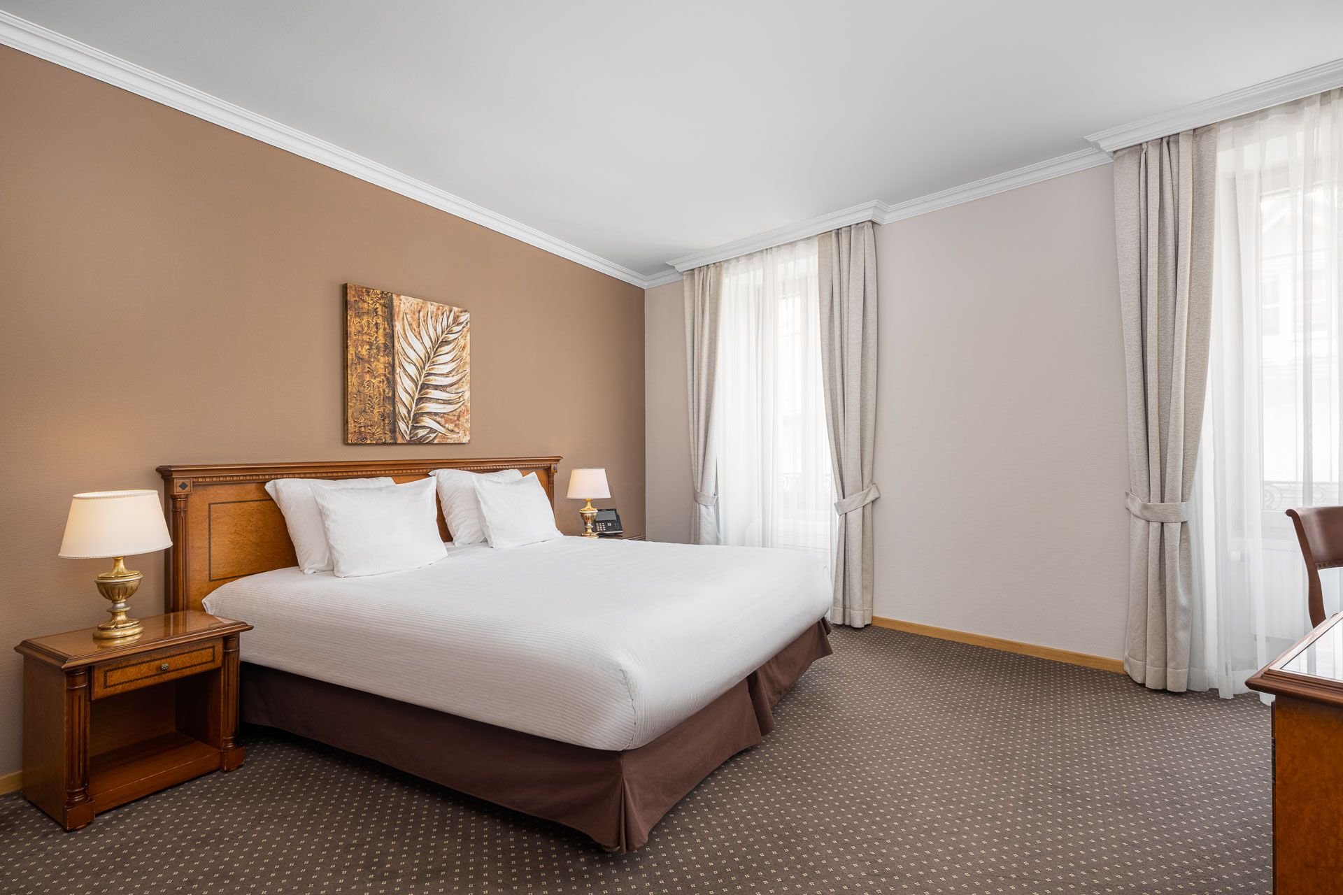 HOTEL BRASSERIE LE RIVE-guestroom-Standard Double Room.jpg