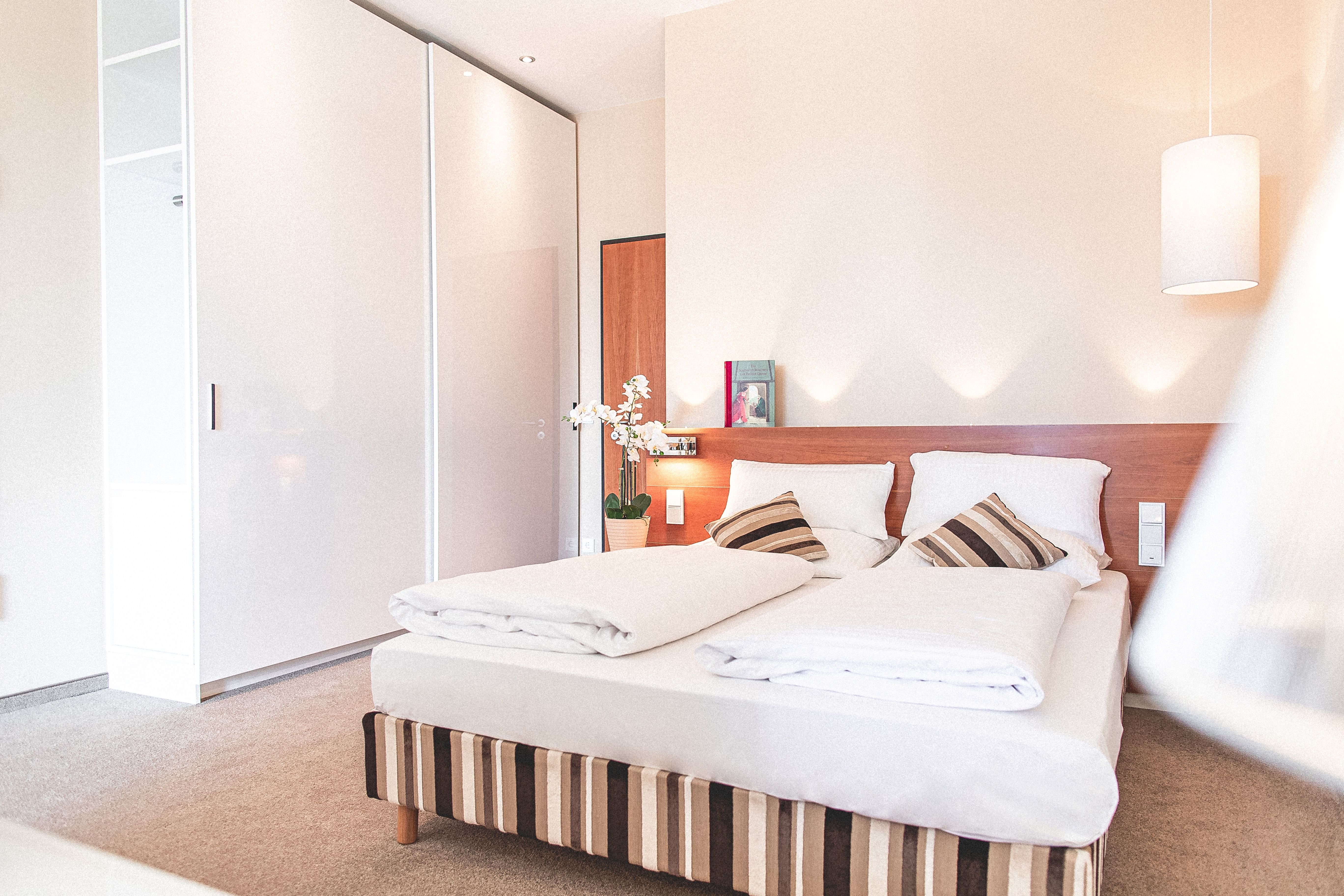 PLAZA HOTEL HANAU-guestroom-Junior Suite.jpg
