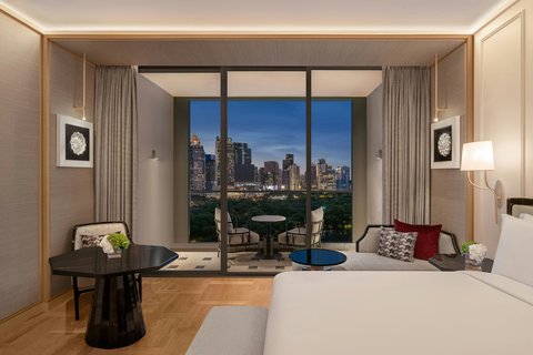 THE RITZ CARLTON BANGKOK - Photo 20