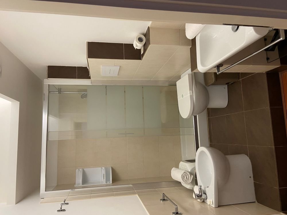 Mare Nostrum Petit Hotel-guestroom-Bathroom.jpg