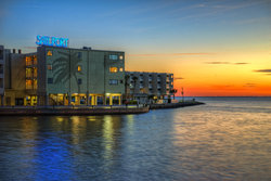  - Sailport Waterfront Suites Tampa