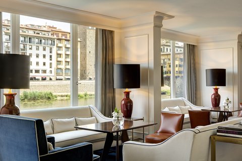 HOTEL LUNGARNO - Photo 12
