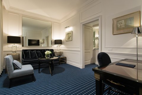 HOTEL LUNGARNO - Photo 53