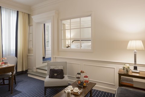 HOTEL LUNGARNO - Photo 59