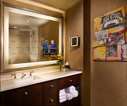  - Omni Hotel Dallas - I-35, Exit 428C