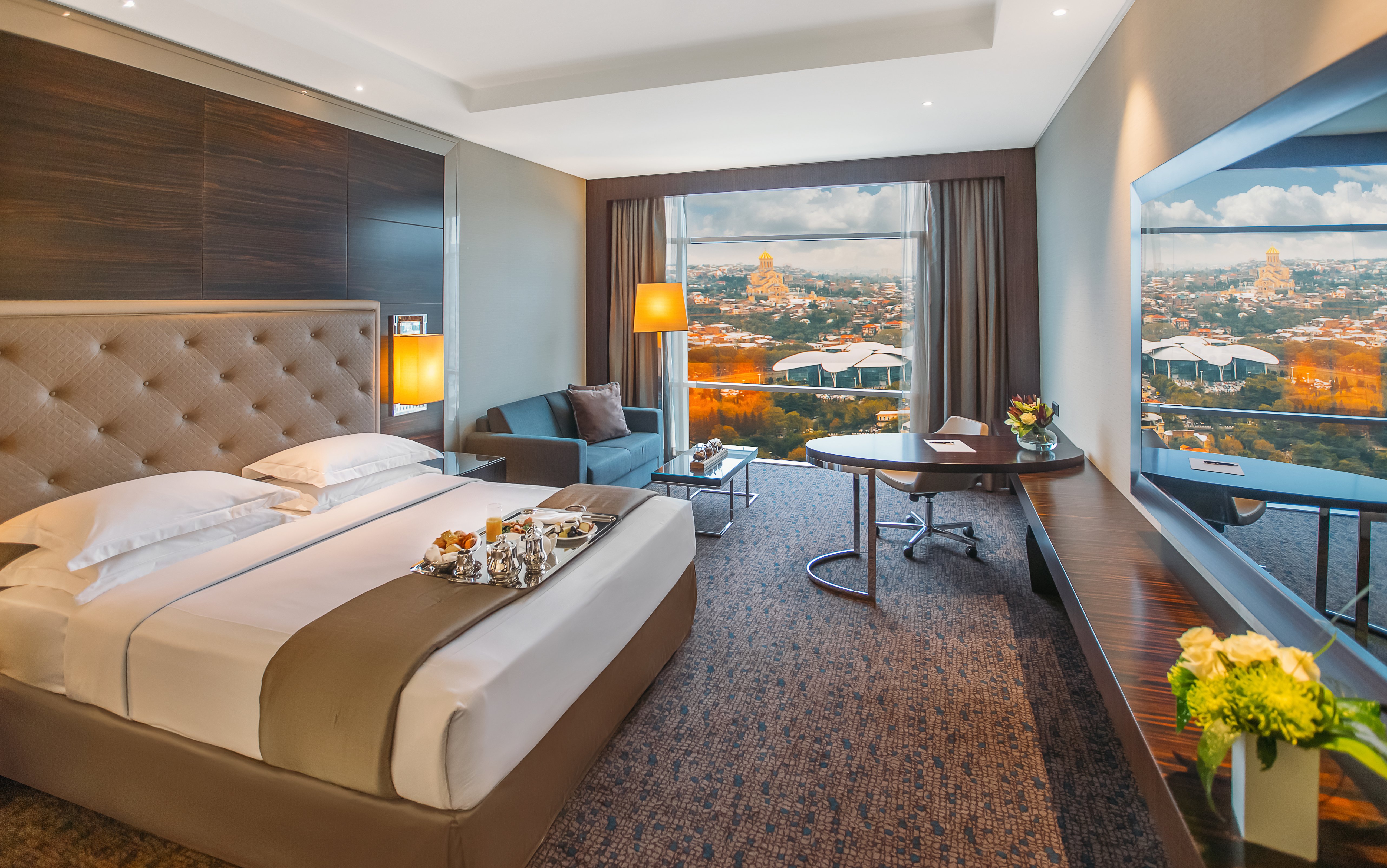 Biltmore Hotel Tbilisi-guestroom-Deluxe Room.jpg