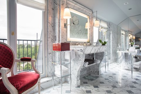 LA RESERVE PARIS HOTEL AND SPA - Photo 129