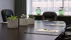  - Holiday Inn Tower & Suites Downtown Vancouver