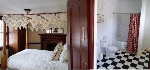 ON HOLD WASHINGTON INN-guestroom-Bedroom.jpg