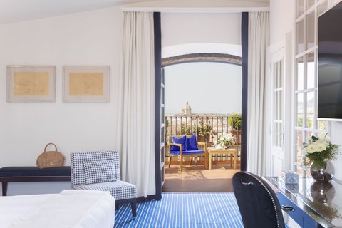 HOTEL LUNGARNO - Photo 16