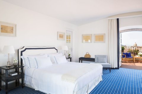 HOTEL LUNGARNO - Photo 61