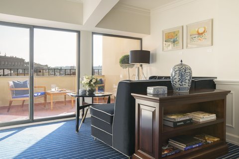 HOTEL LUNGARNO - Photo 64