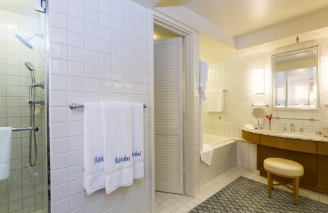 HALEKULANI HONOLULU - Photo 27