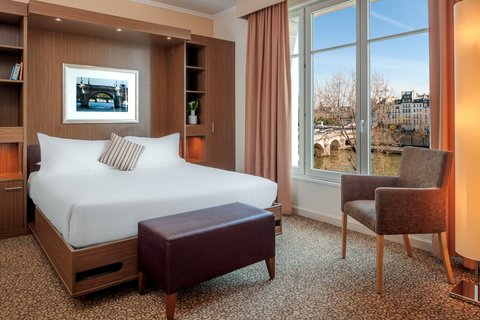 Studio Apartment Seine View