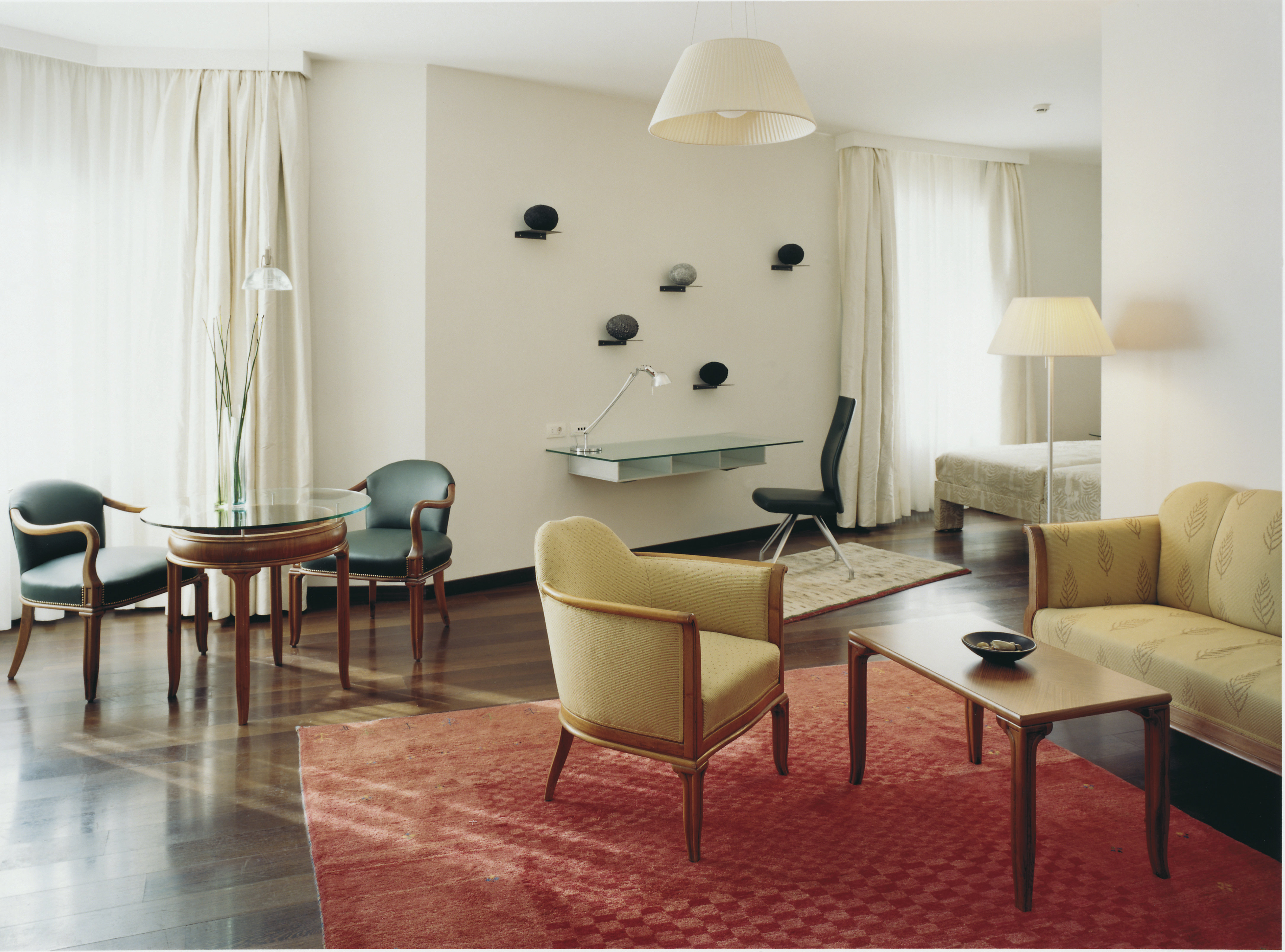 Hotel Greif-guestroom-Junior Suite Living Area.jpg