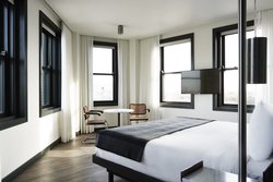  - Robey Hotel Wicker Park Chicago - I-90 & I-94, Exit 48B
