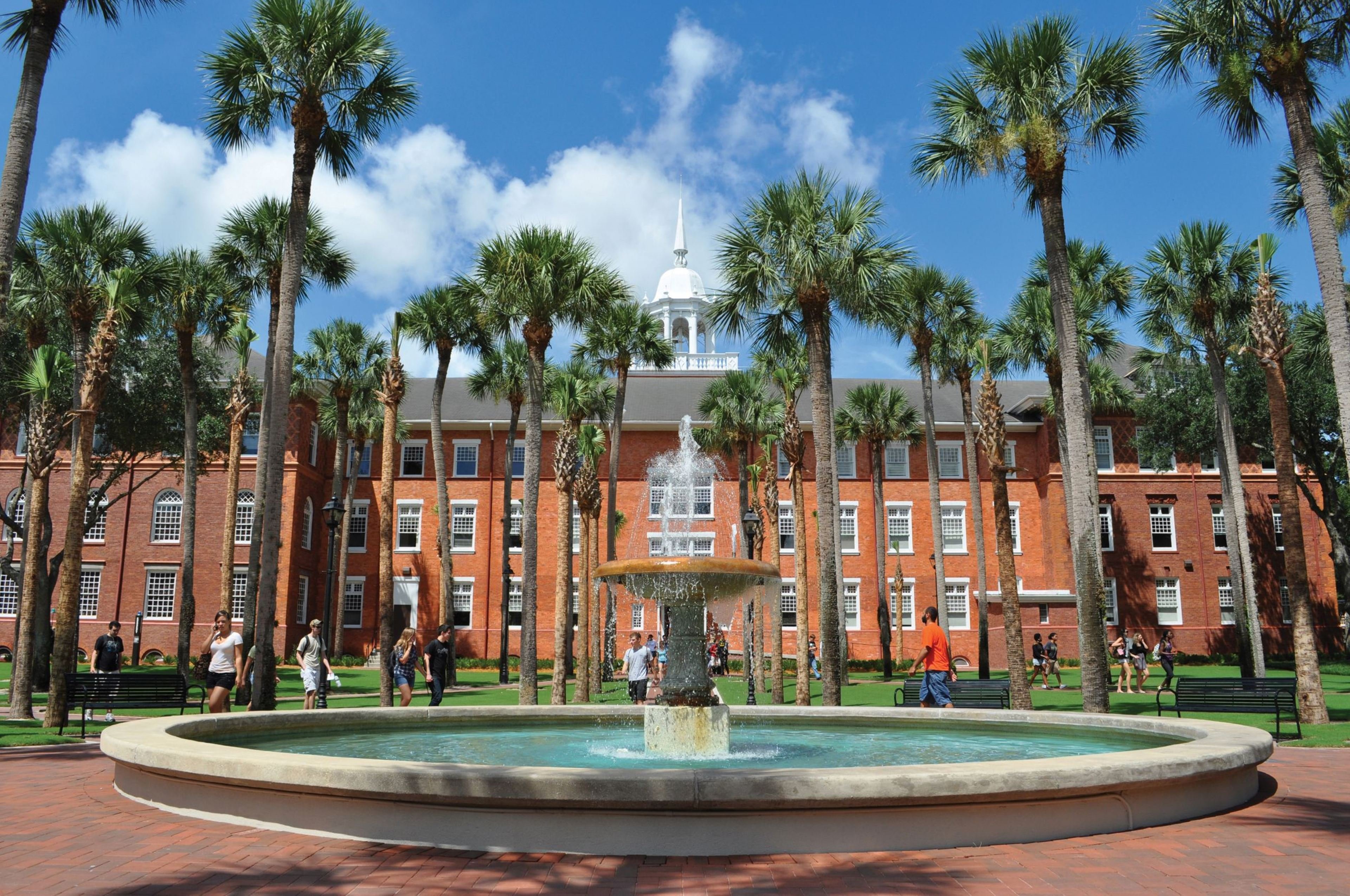 Just down the road from Stetson University in DeLand Florida