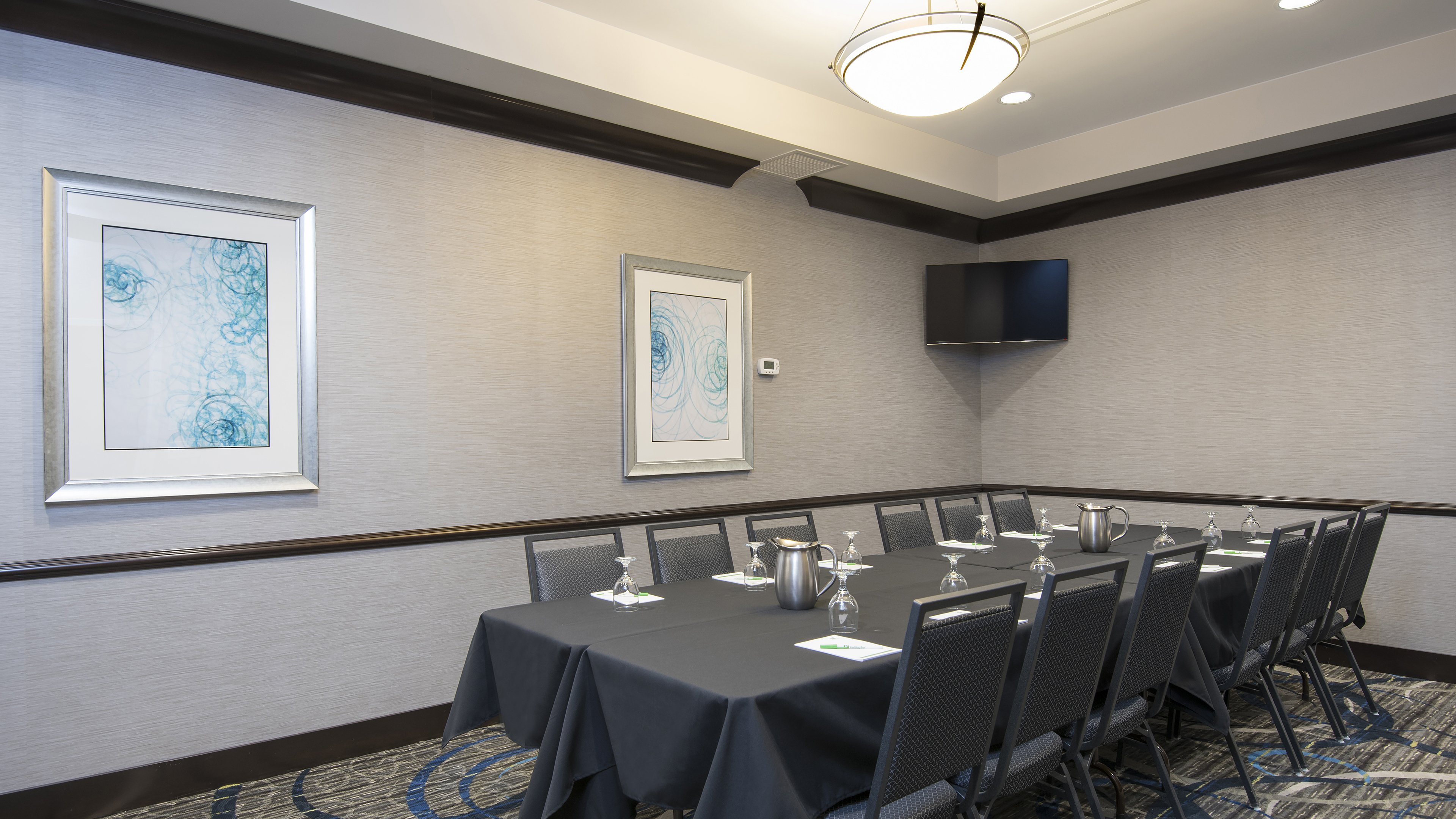 Breakout Room, perfect for smaller meetings.