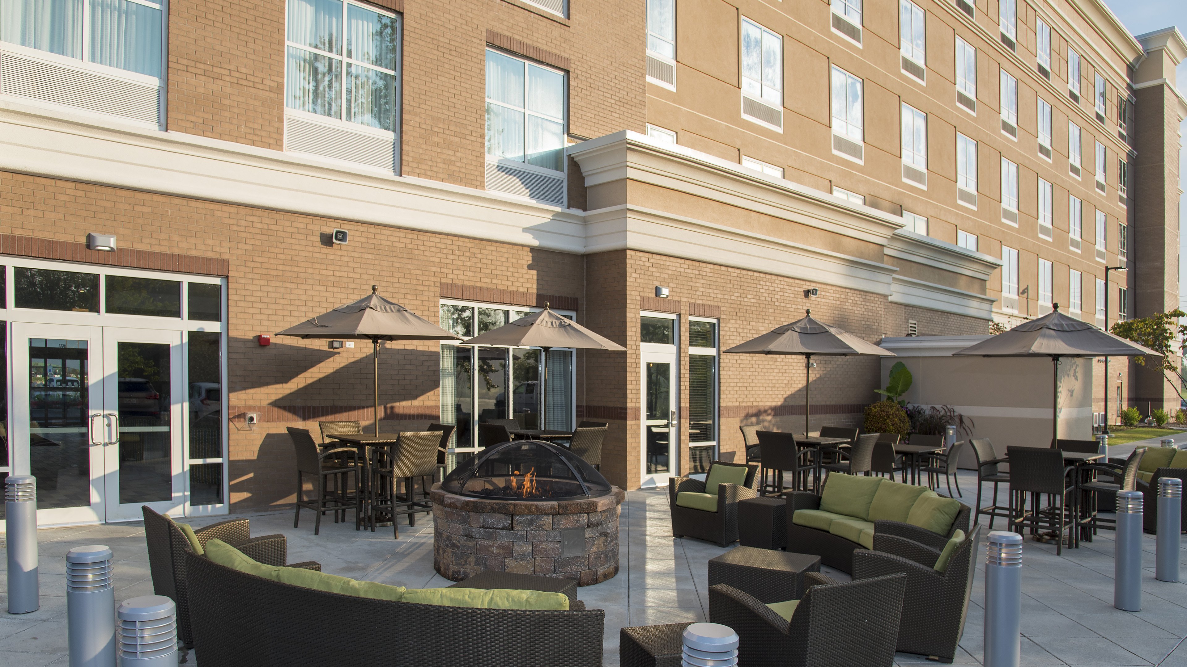 Unwind with great conversations, food and drinks on our patio.