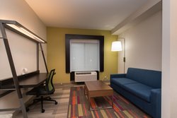  - Holiday Inn Express & Suites North East - I-90, Exit 41