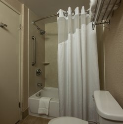  - Holiday Inn Express & Suites Laurel