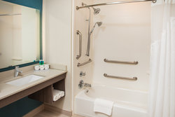  - Holiday Inn Express & Suites West Litchfield