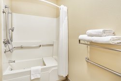  - Holiday Inn Express & Suites Libertyville