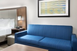  - Holiday Inn Express & Suites Airport East Columbus