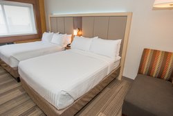  - Holiday Inn Express Roslyn