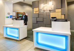  - Holiday Inn Express & Suites Denton - I-35, Exit 469