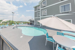  - Holiday Inn Express Dandridge - I-40, Exit 417
