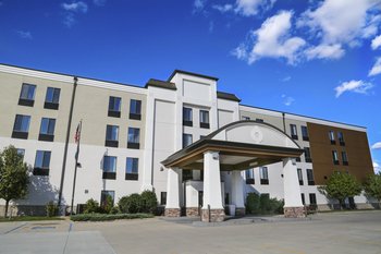 Holiday Inn Express Fargo West Acres