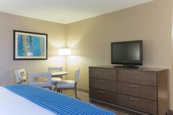  - Holiday Inn Express West Acres Fargo - I-29, Exit 64