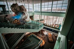  - Holiday Inn RiverCentre Downtown St Paul - I-94, Exit 241A