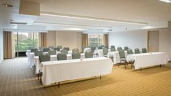  - Holiday Inn RiverCentre Downtown St Paul - I-94, Exit 241A