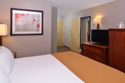  - Holiday Inn Express Crestwood