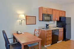  - Candlewood Suites Airport Portland - I-205, Exit 24