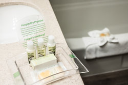  - Holiday Inn Downtown Rochester - I-490, Exit 13