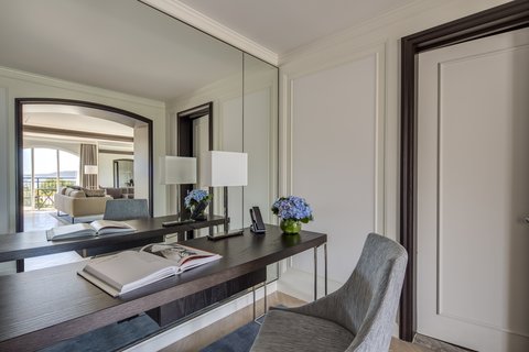 INTERCONTINENTAL DOUBLE BAY - Photo 51